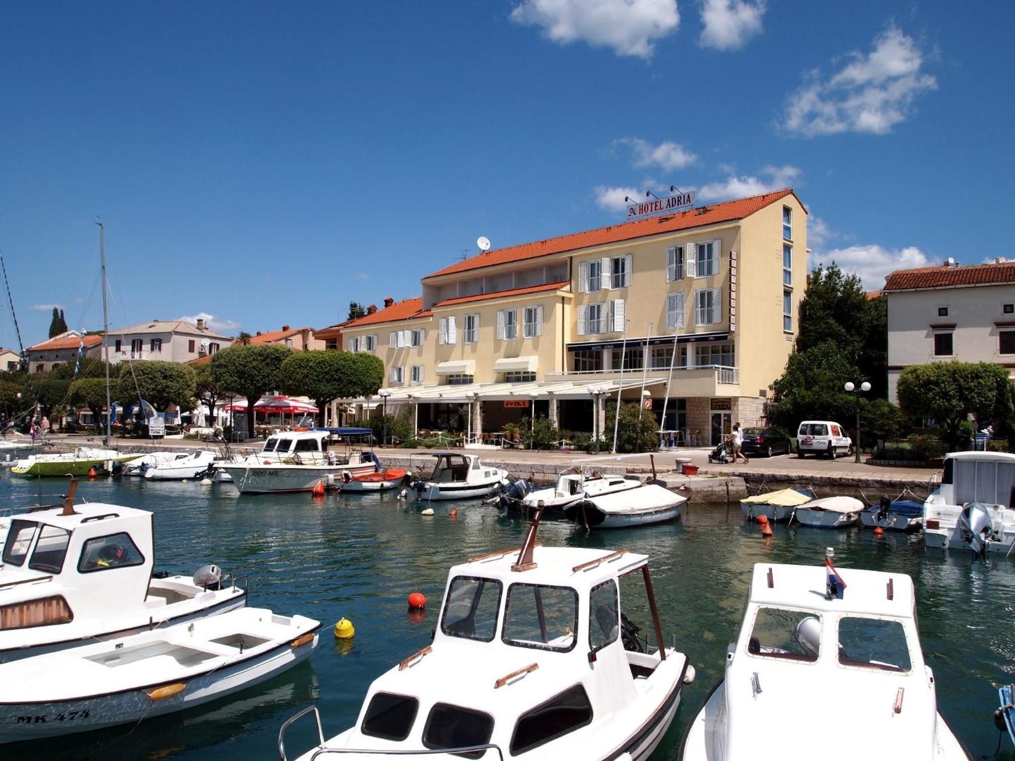 Hotel Adria Malinska Exterior photo
